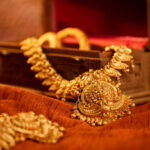 Gold price: कीमत फिर से 93000 रुपये के स्तर पर पहुंच गई है, रिकॉर्ड ऊंचाई के करीब पहुंच गई है। क्या यह नई ऊंचाई पर पहुंच सकता है?