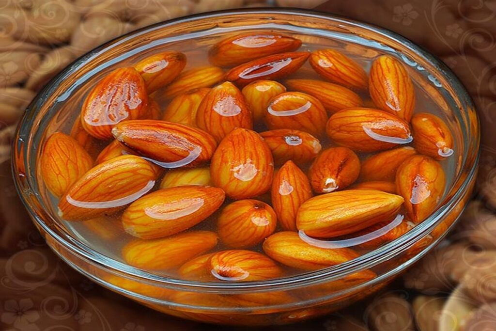 भीगे बादाम के लाभ: छिलके सहित या बिना? जानें सही तरीका और स्वास्थ्य लाभ।